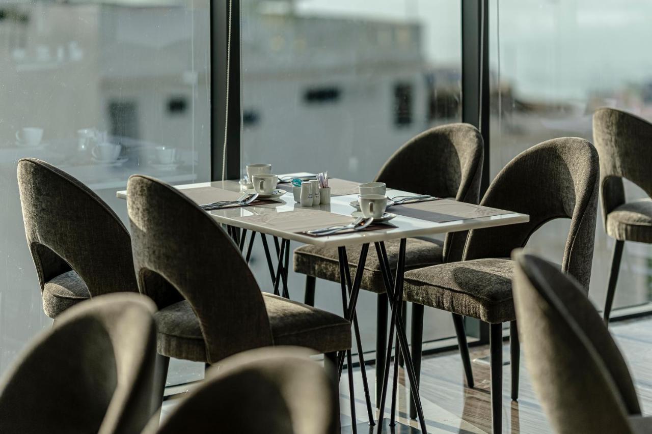 דה נאנג Draco Hotel & Suites מראה חיצוני תמונה